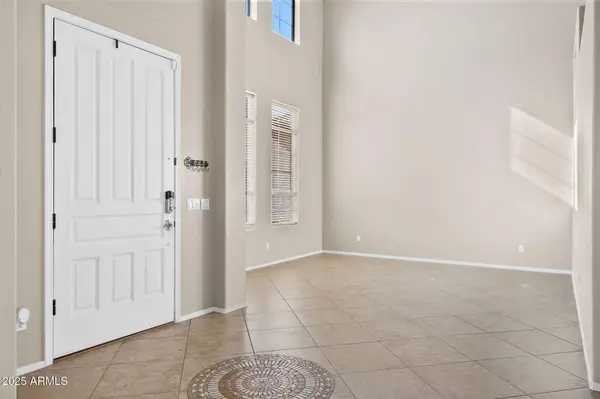 8180 W GELDING Drive, Peoria, AZ 85381