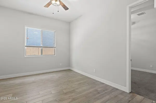 10339 E TOPAZ Avenue, Mesa, AZ 85212