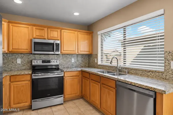 8266 W EUGIE Avenue, Peoria, AZ 85381