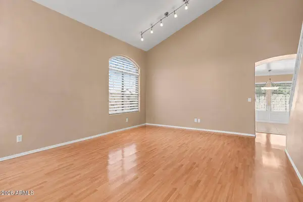 8266 W EUGIE Avenue, Peoria, AZ 85381