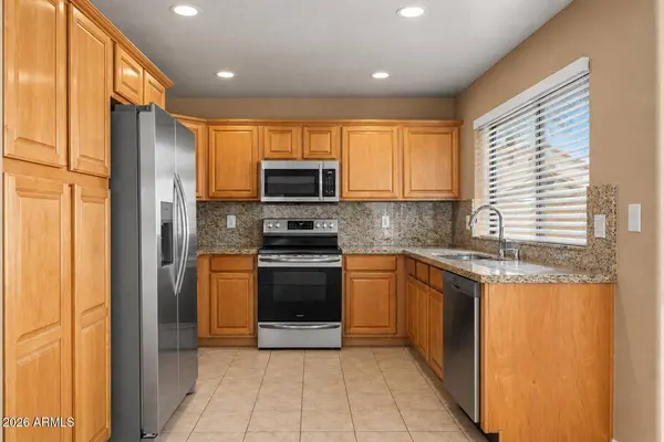 8266 W EUGIE Avenue, Peoria, AZ 85381