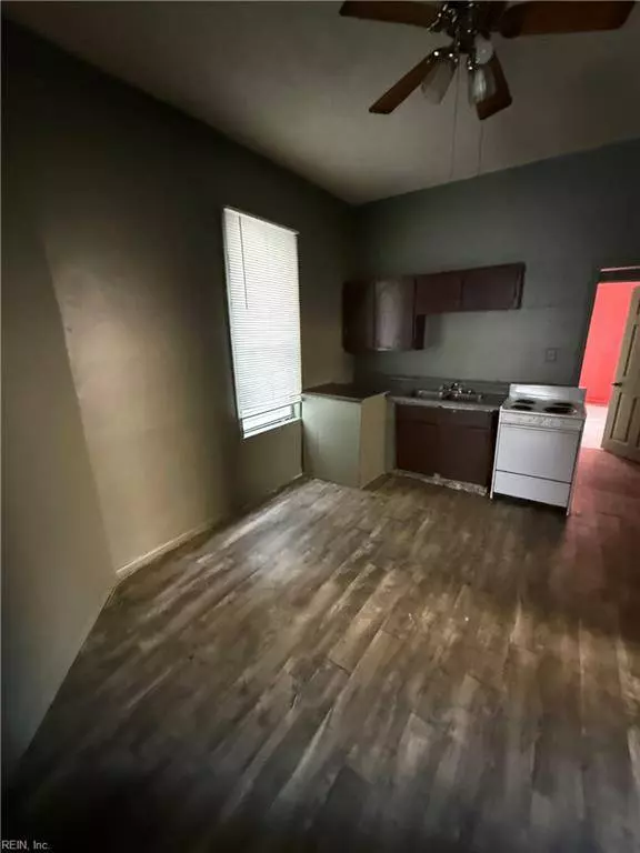 309 W 26th ST, Norfolk, VA 23517