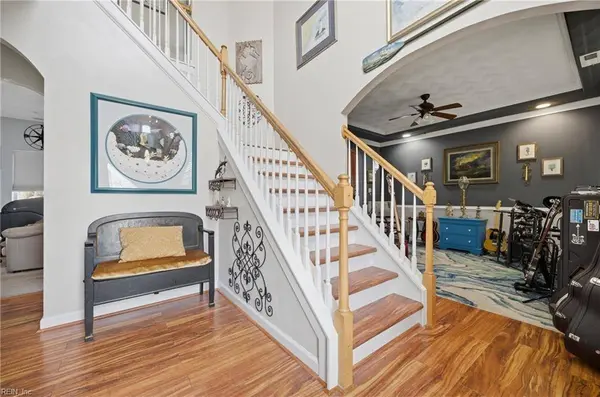 1817 Laplaca LN, Virginia Beach, VA 23464