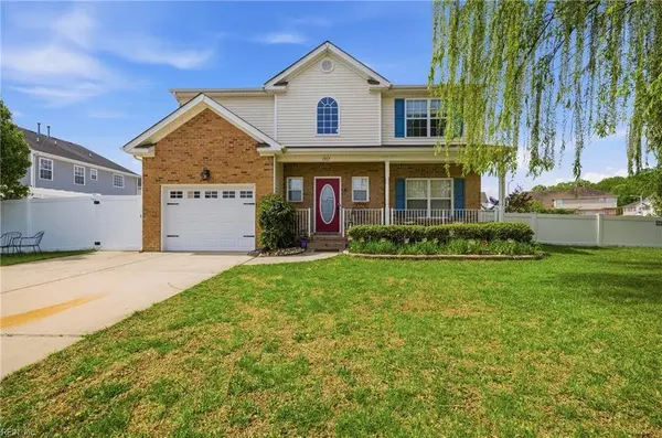 1817 Laplaca LN, Virginia Beach, VA 23464