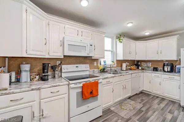 621 W 37th ST, Norfolk, VA 23508