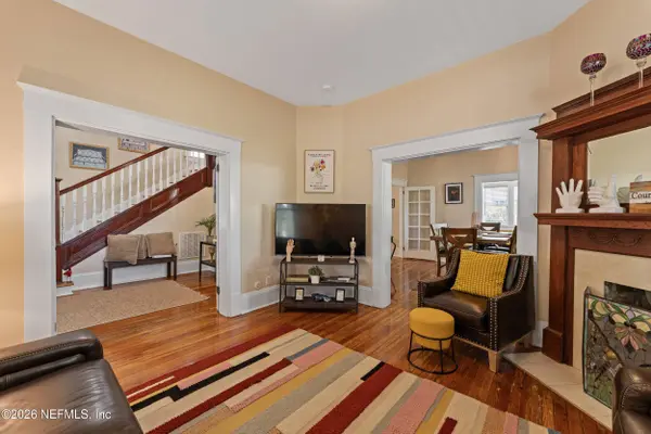 402 E 6TH ST, Jacksonville, FL 32206