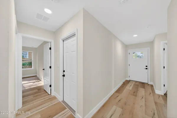 8329 OSTEEN ST, Jacksonville, FL 32210