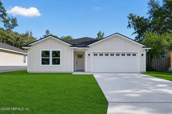 8329 OSTEEN ST, Jacksonville, FL 32210