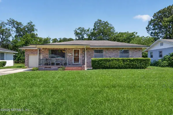 3004 DONNA DR, Jacksonville, FL 32208