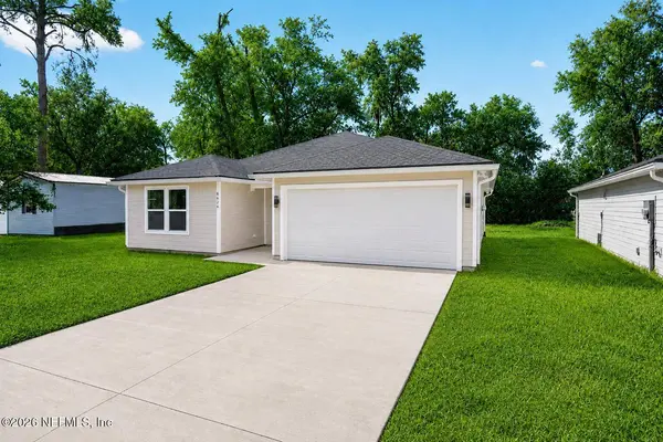 8626 NUSSBAUM DR, Jacksonville, FL 32210