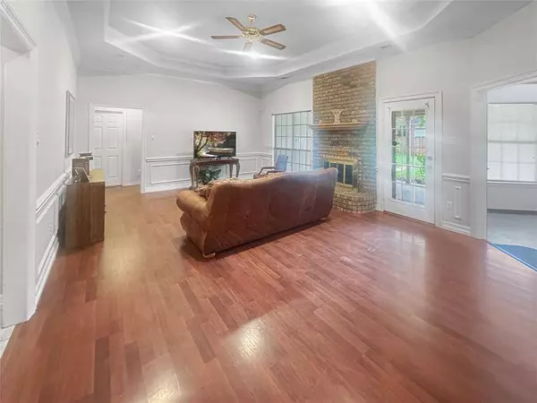 1320 Thistlewood Drive, Desoto, TX 75115