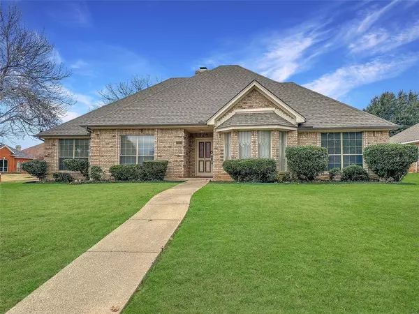 1320 Thistlewood Drive, Desoto, TX 75115