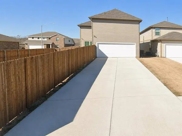 2955 Brittlebush Drive, Fort Worth, TX 76108