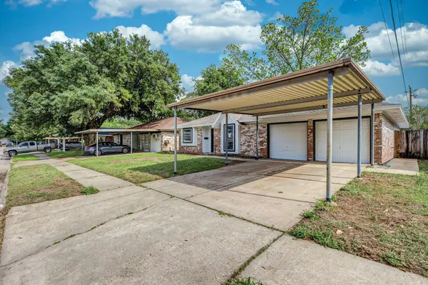1109 E Columbia LN, Deer Park, TX 77536