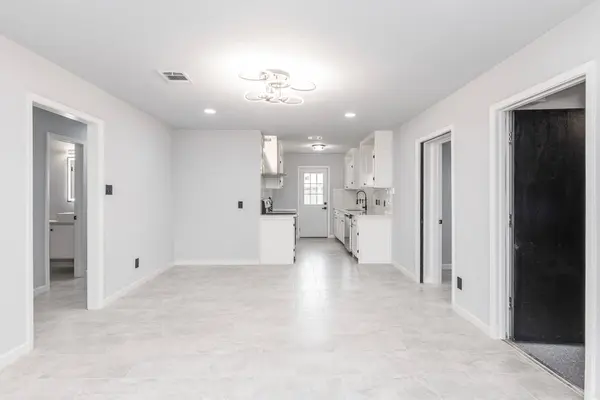 1109 E Columbia LN, Deer Park, TX 77536