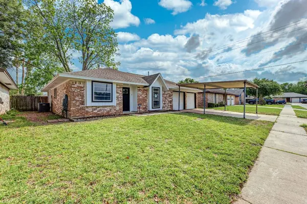 1109 E Columbia LN, Deer Park, TX 77536