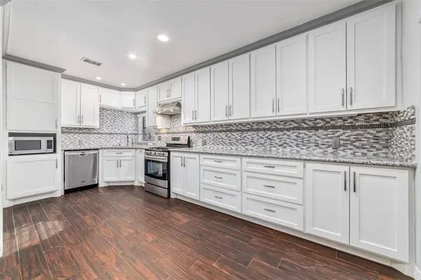 5012 Irvington BLVD, Houston, TX 77009