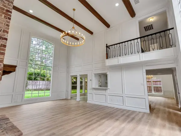 8322 Oak Moss DR, Spring, TX 77379