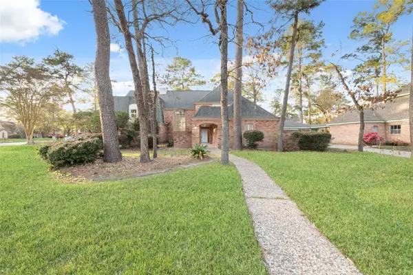 8322 Oak Moss DR, Spring, TX 77379