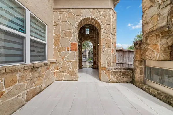 10910 Kirker LN, Richmond, TX 77407