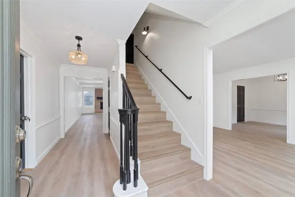 7910 Oak Moss DR, Spring, TX 77379