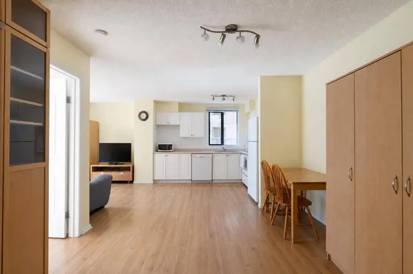 1111 6 AVE SW #318, Calgary, AB T2P 5M5