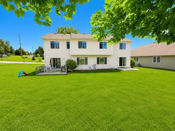 809-811 Vista Ridge Drive Drive, Mount Horeb, WI 53572