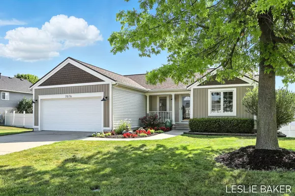 7076 NE Sovereign Drive, Comstock Park, MI 49321