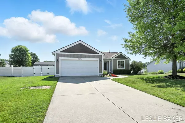 7076 NE Sovereign Drive, Comstock Park, MI 49321