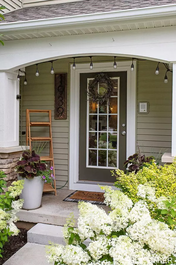 1939 Sugarcreek Court, Zeeland, MI 49464