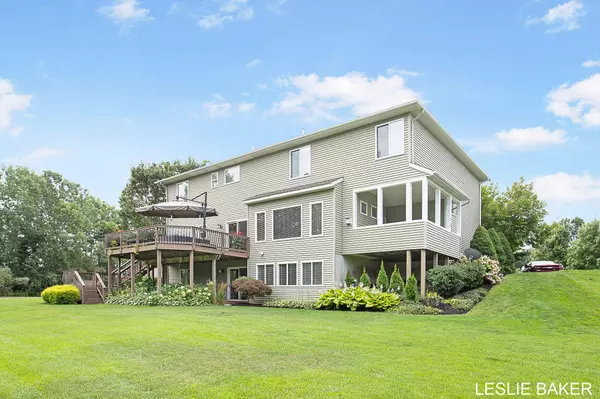 1939 Sugarcreek Court, Zeeland, MI 49464