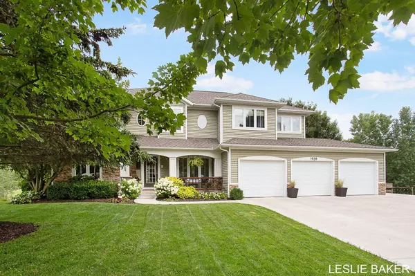 1939 Sugarcreek Court, Zeeland, MI 49464