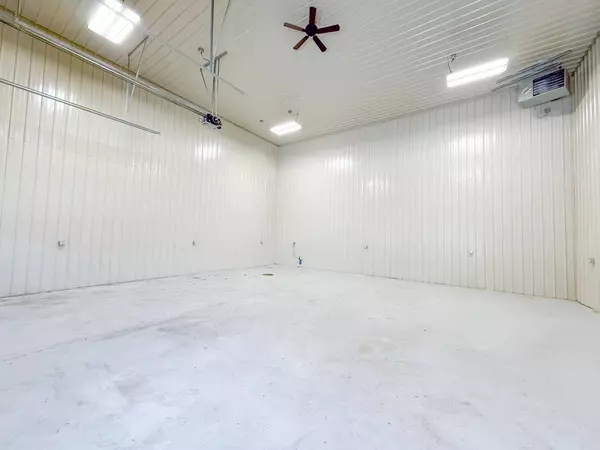 154 E Lakewood Boulevard #200, Holland, MI 49424