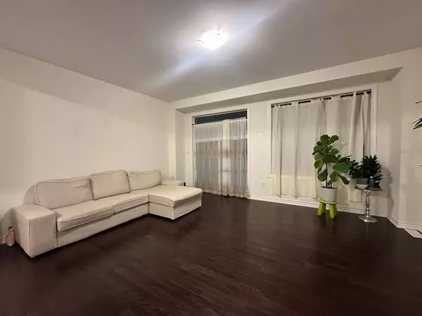 185 Hayrake ST, Brampton, ON L6Z 0K4