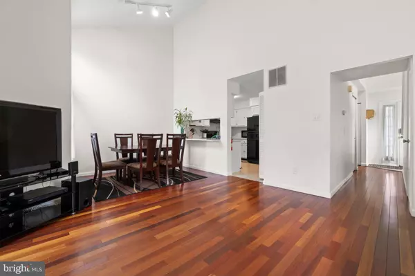 24 BURGUNDY DR, Marlton, NJ 08053