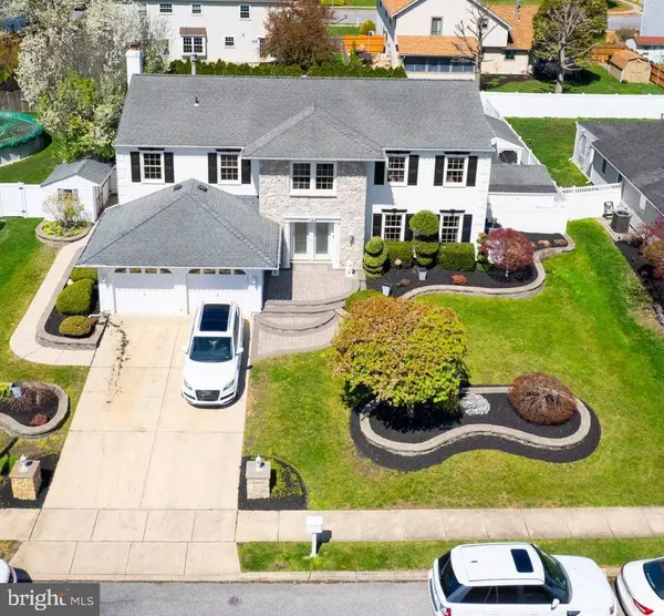 5 GREENLEIGH CIR, Sewell, NJ 08080