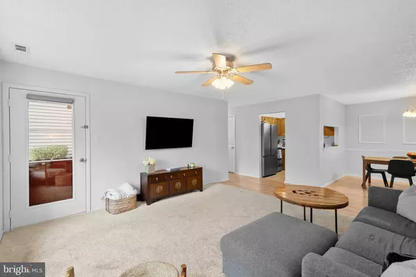 4208A ABERDEEN DR, Mount Laurel, NJ 08054