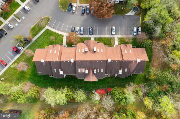 4208A ABERDEEN DR, Mount Laurel, NJ 08054