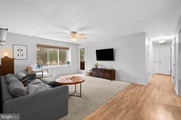 4208A ABERDEEN DR, Mount Laurel, NJ 08054