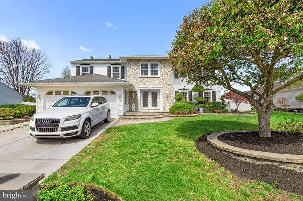 5 GREENLEIGH CIR, Sewell, NJ 08080