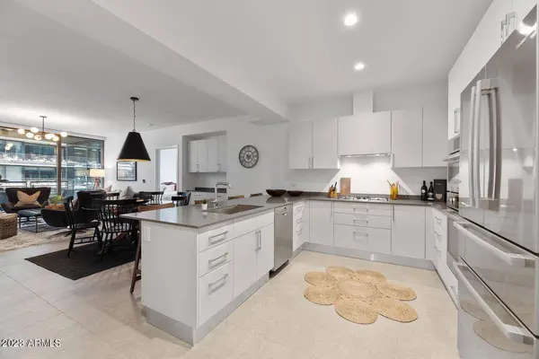 7180 E KIERLAND Boulevard #805, Scottsdale, AZ 85254