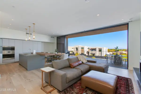 5000 N CAMELBACK RIDGE Drive #206, Scottsdale, AZ 85251