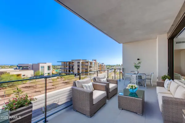 5000 N CAMELBACK RIDGE Drive #206, Scottsdale, AZ 85251
