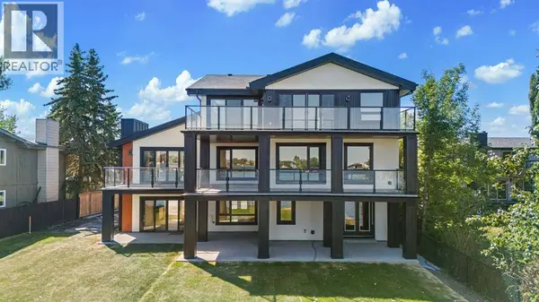 476 WEST CHESTERMERE Drive, Chestermere, AB T1X1B3