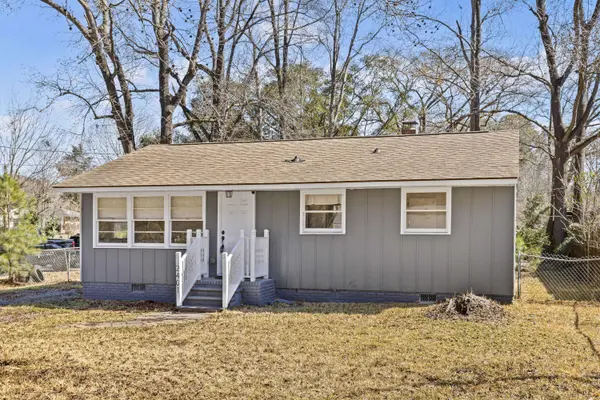 2401 Falcon Rd, North Charleston, SC 29406