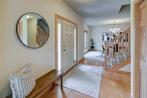 3013 Hartwicke Drive, Fitchburg, WI 53711