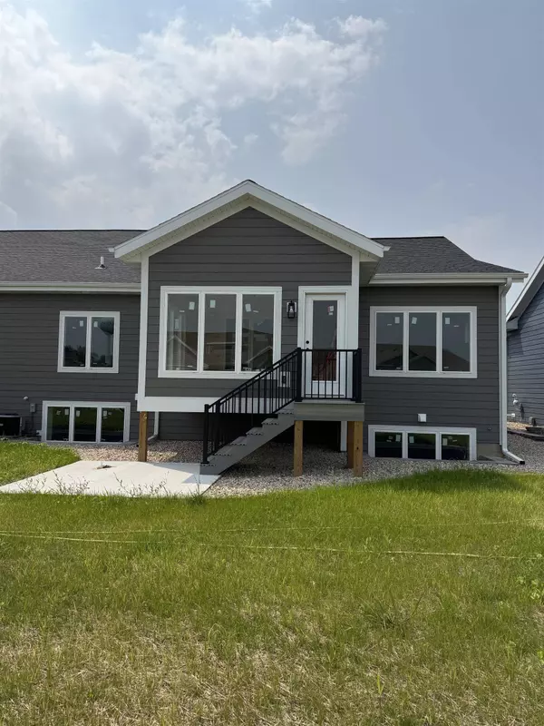 803 Vineyard Court, Cambridge, WI 53523