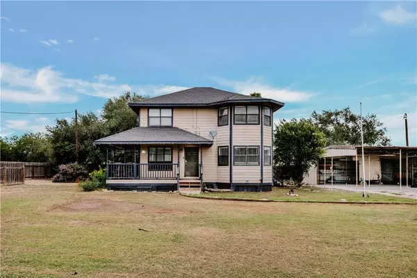 389 County Road 3075, Orange Grove, TX 78372