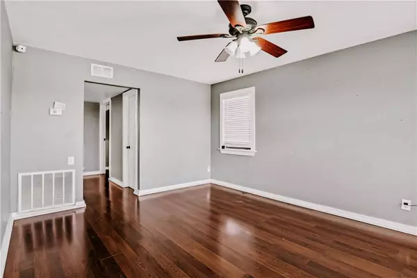 389 County Road 3075, Orange Grove, TX 78372