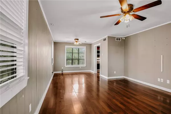 389 County Road 3075, Orange Grove, TX 78372